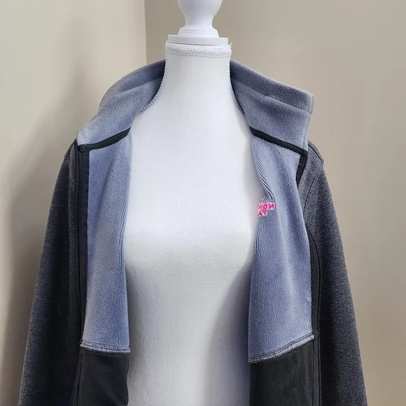 ⭐️ The North Face Zip Fleece - Picture 3 of 5